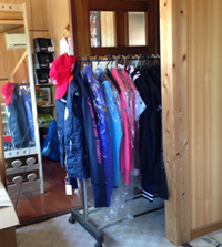 shop.jpg(47589 byte)